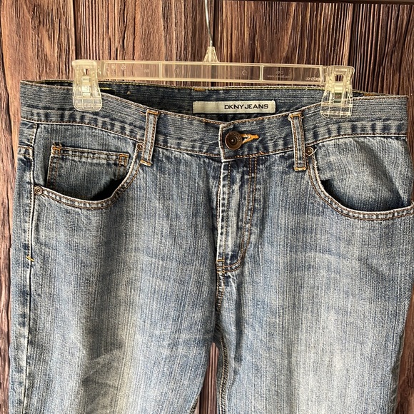 DKNY Men’s Jeans - Picture 2 of 5